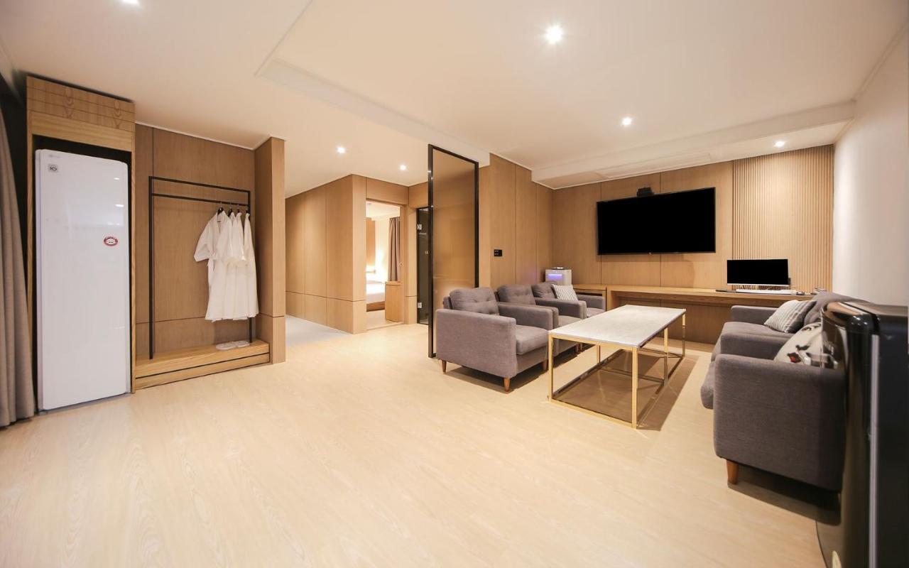 Hotel Lazy Heaven Changwon Luaran gambar