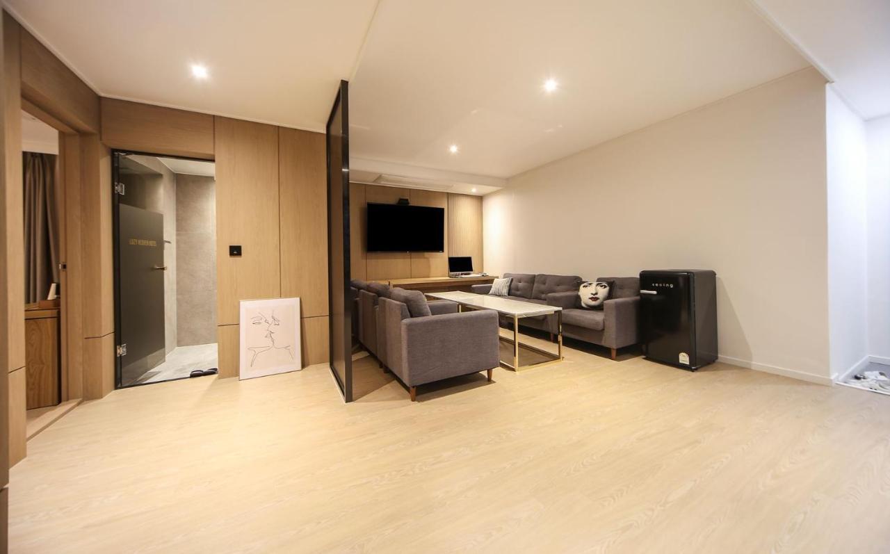Hotel Lazy Heaven Changwon Luaran gambar
